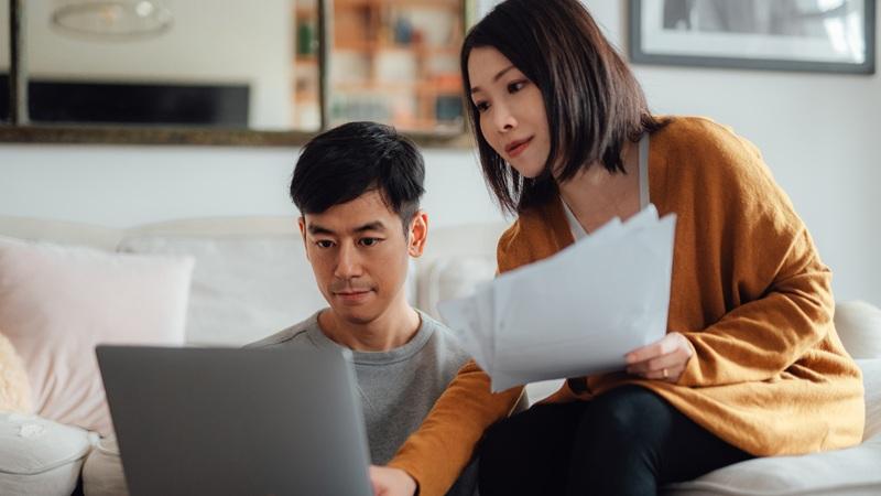 Prospective renters use the interactive rent cost calculator to estimate their expenses