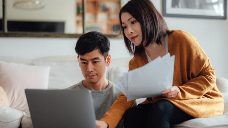 Prospective renters use the interactive rent cost calculator to estimate their expenses